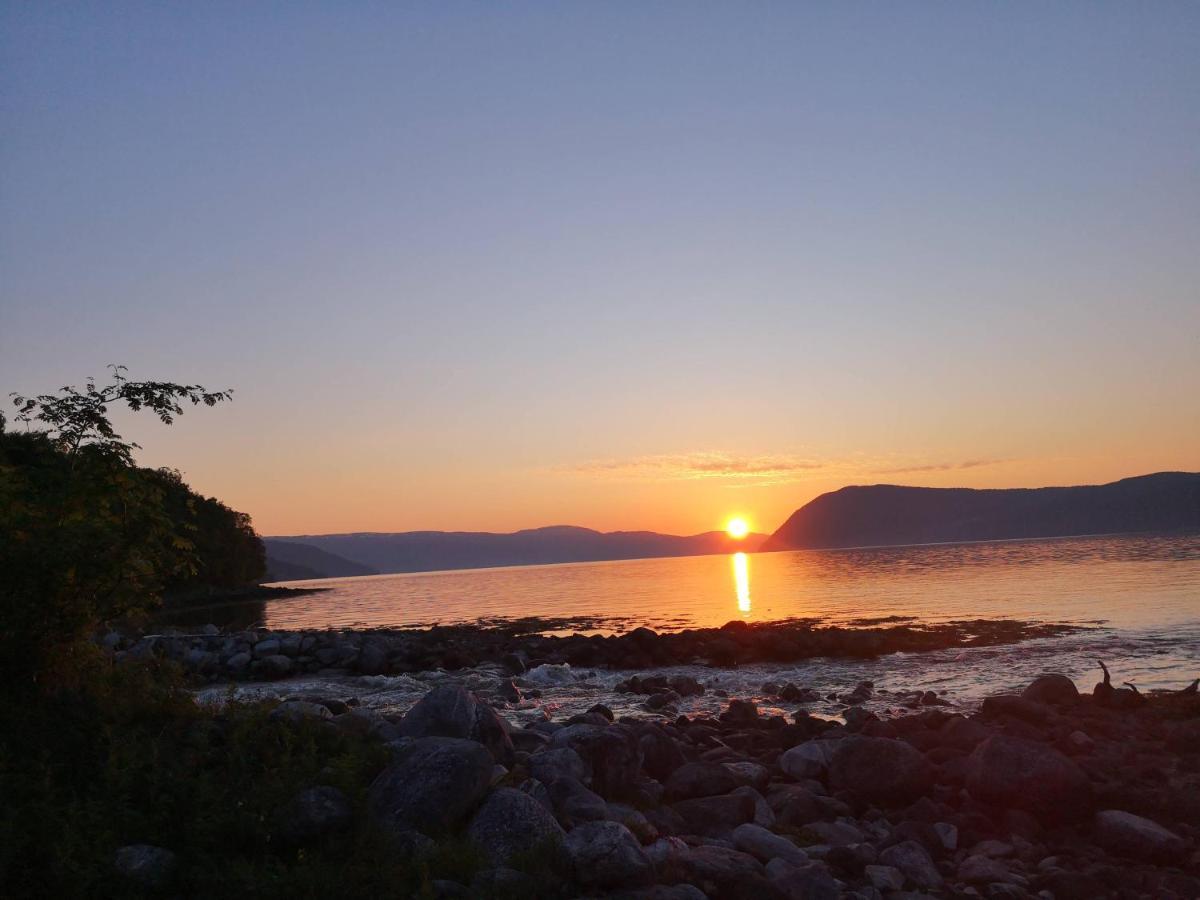 Sunndalsøra Sunndalsfjord Cottages Fredsvik Meisalstranda 455,506 Og 508 מראה חיצוני תמונה