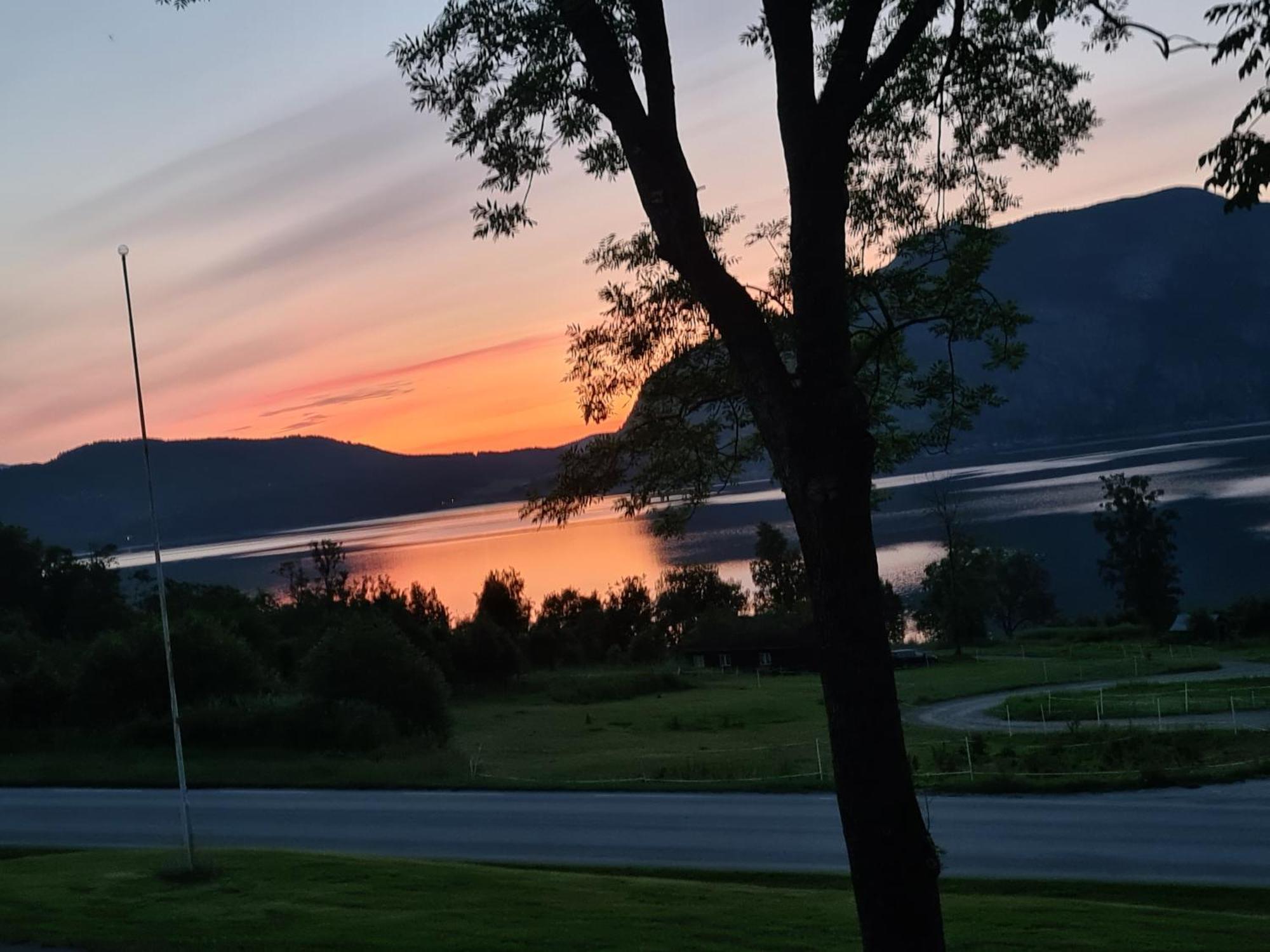 Sunndalsøra Sunndalsfjord Cottages Fredsvik Meisalstranda 455,506 Og 508 מראה חיצוני תמונה